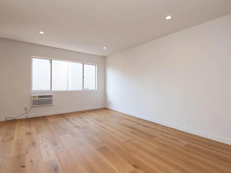 5935 Chula Vista Way #204 — Photo 6