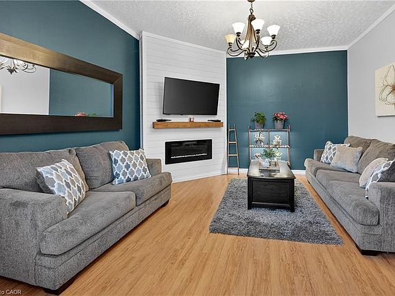 2nd image of 287 Main St E