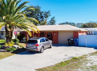 8828 Carmen Ln, Port Richey, FL 34668