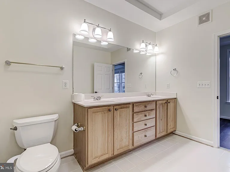 7119 Mason Grove Ct #7 — Photo 38