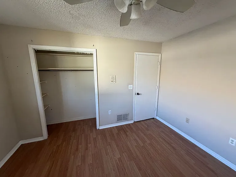 1649 Georgetowne Blvd — Photo 9