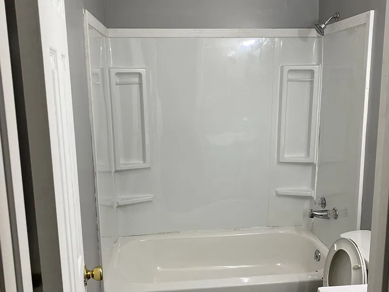 1200 Louisville St — Photo 2
