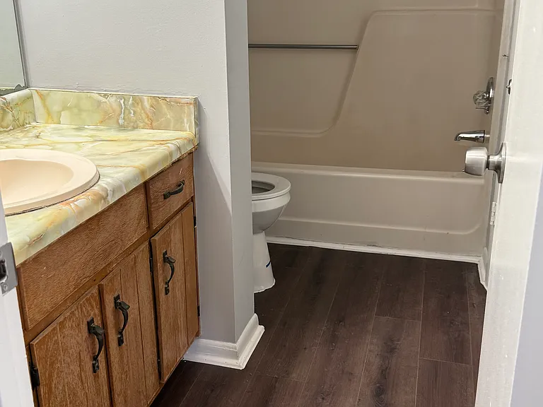 407 Venetian Way #407 — Photo 11