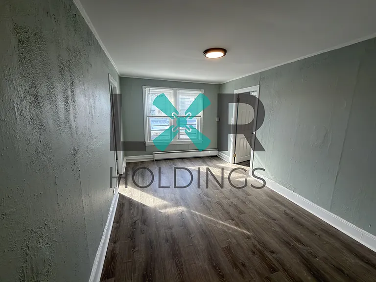 101 White Ave — Photo 3