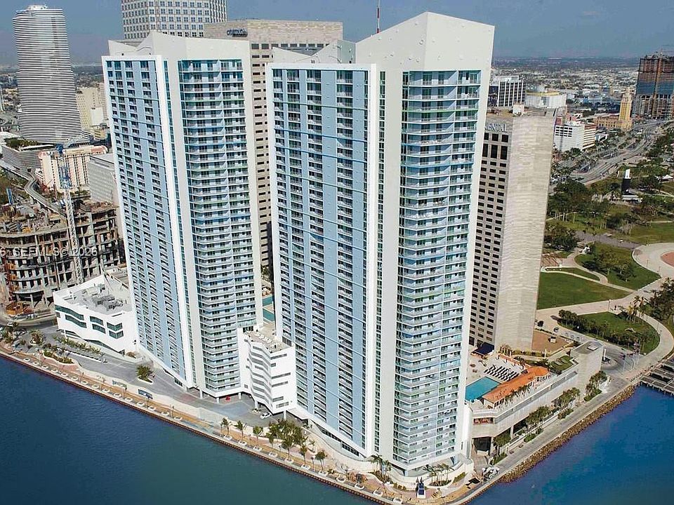 1st image of 325 Biscayne Blvd #3314