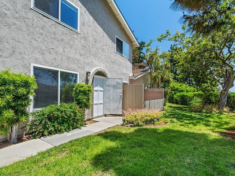 4230 Camino Ticino — Photo 23