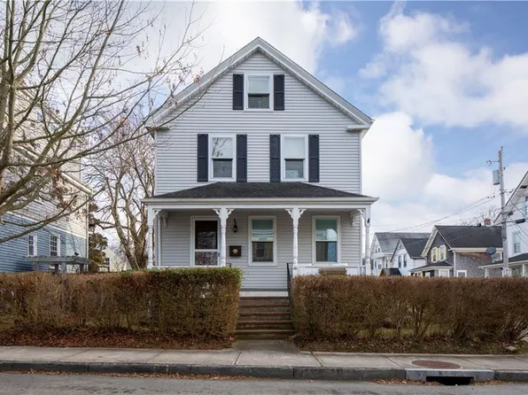 35 Channing St, Newport, RI 02840