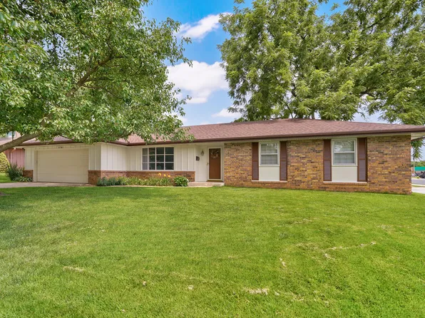 2841 E Normandy Street, Springfield, MO 65804