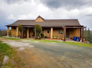 10698 Bell Rd, Penn Valley, CA 95946