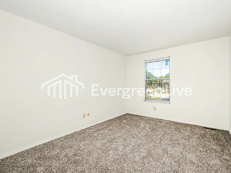 8095 Mount Aetna St — Photo 12