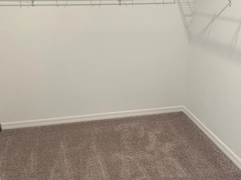 250 Zircon Rd — Photo 3
