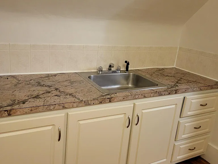 69 Highland Rd #3 — Photo 8