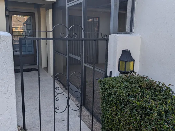 2671 Greenbelt Yard N, Sarasota, FL 34235