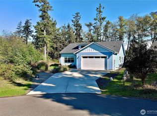 726 Trinity Ct, Ocean Shores, WA
