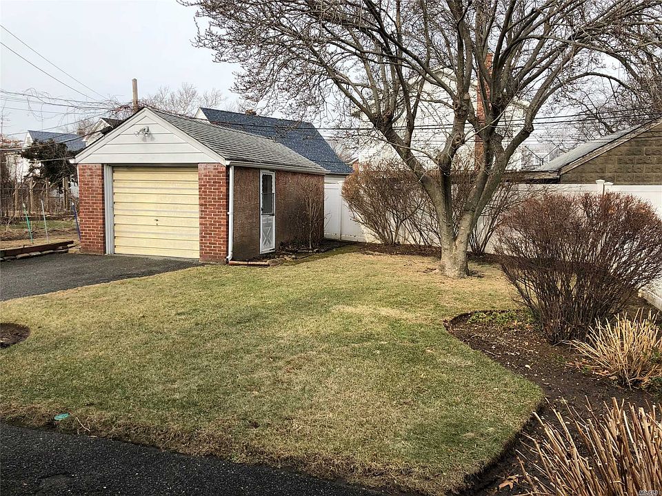 2nd image of 15751 19th Ave