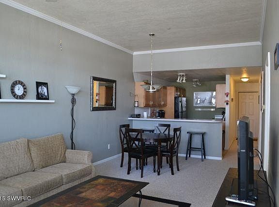 5th image of 2411 Lake Ave Unit 4
