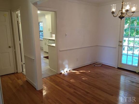 5th image of 2732 Greenhill Ln