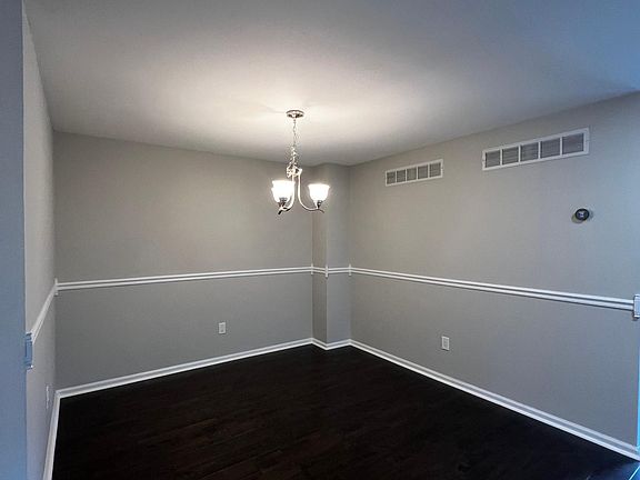 4th image of 2604 Noble Way