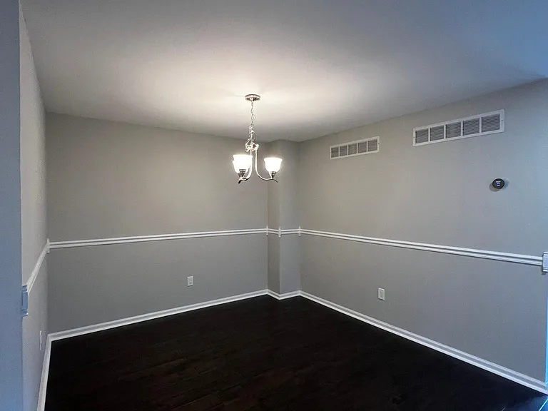 2604 Noble Way — Photo 4