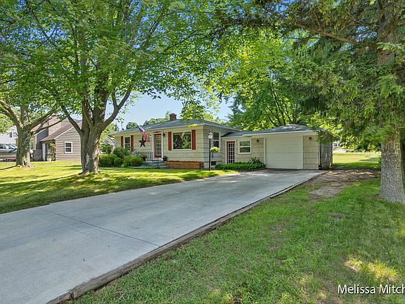 4th image of 15078 Lakeshore Dr