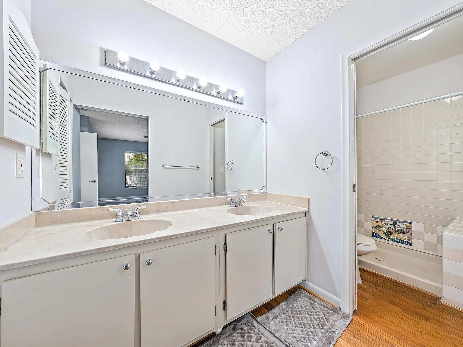2 bed, 1532 sqft, $2,700 — Photo 2