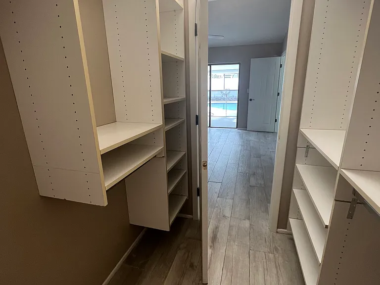 270 Arbor Dr W — Photo 15