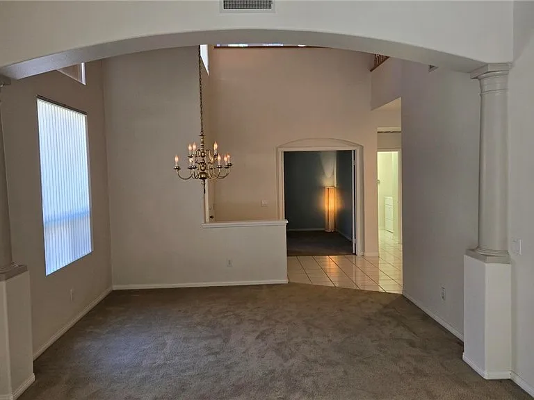 1520 Upland Hills Dr S — Photo 3