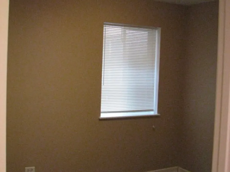 5953 N Kenmore Ave #103 — Photo 5