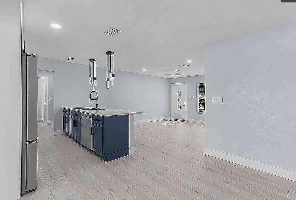 1st image of 3750 Lei Dr