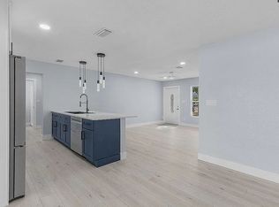 3750 Lei Dr, Sarasota, FL 34232