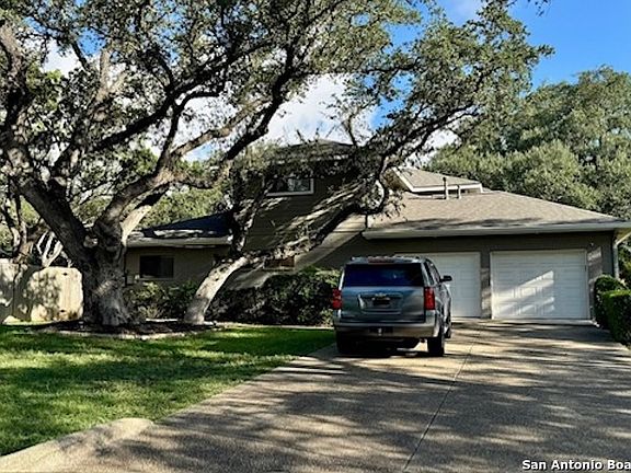4th image of 21005 Hickory Bend