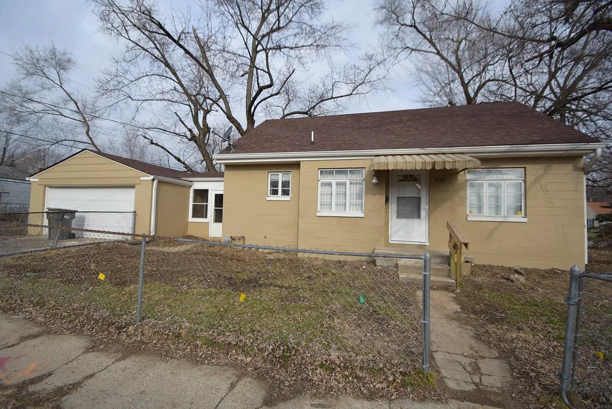 2604 W 19th St photo 1