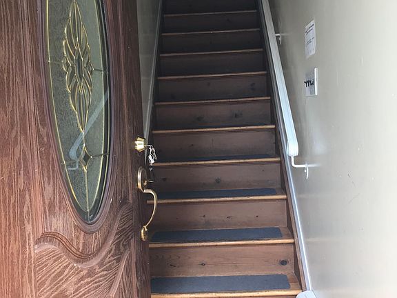 4th image of 21 Butler Ct Floor 2