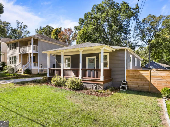 982 Carr St NW, Atlanta, GA 30318