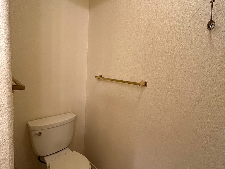 1331 E Parkway Dr #1 — Photo 14