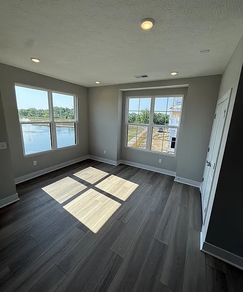 6176 Nicholas Way — Photo 8