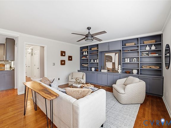 5th image of 2703 Hillcrest Rd