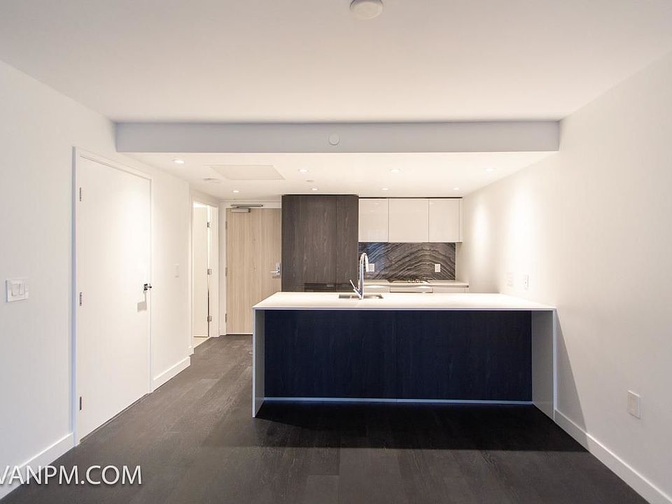 1st image of 1111 Richards St #1608