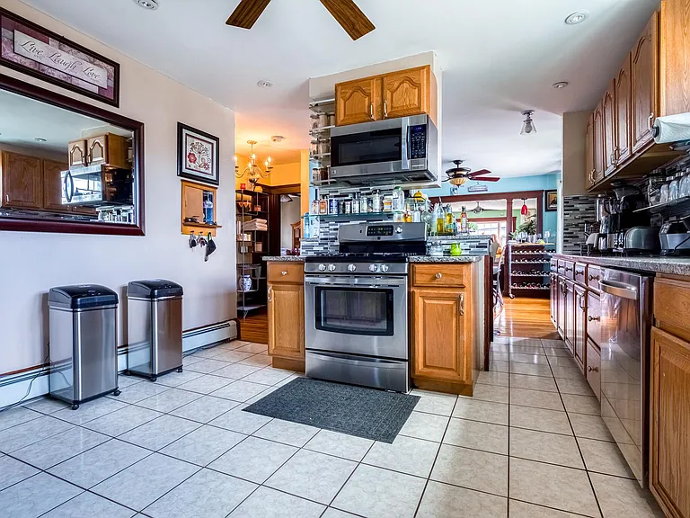 338 Riverside Ave — Photo 30