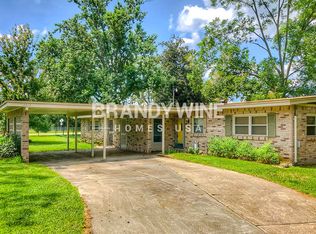 7671 Vale Dr, Jacksonville, FL 32221