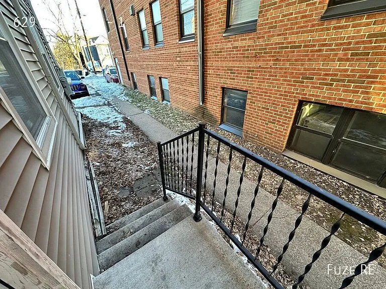 629 Oak St SE #1 — Photo 59