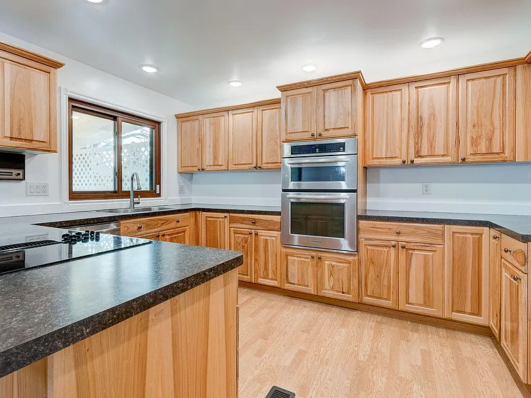 508 E Mission Dr — Photo 18
