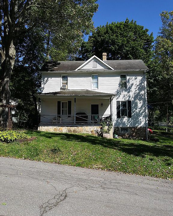 1st image of 620 E Green St