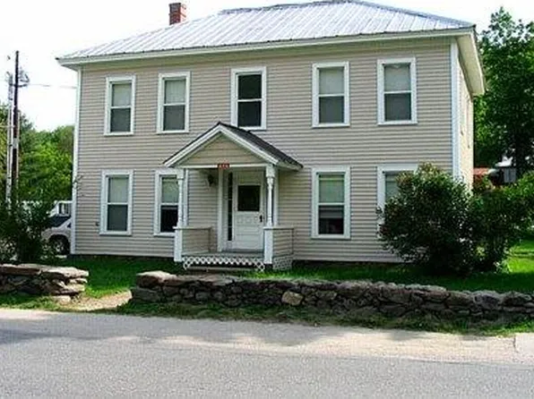 246 S Windsor St #2, South Royalton, VT 05068