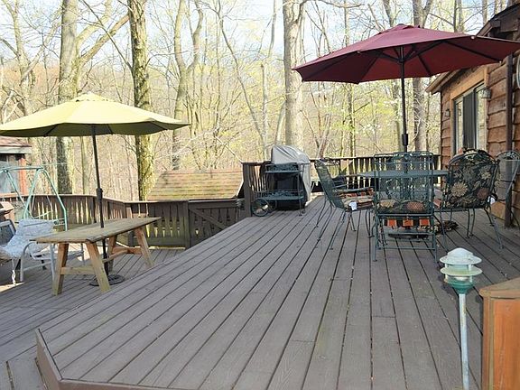 3rd image of 3885 Huff Dr