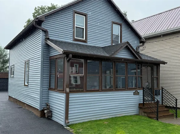 12 1/2 N Loder Ave, Endicott, NY 13760