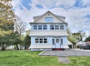 19 Maple Ave N #2, Westport, CT 06880