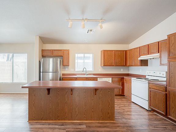 5th image of 12538 W Willow Ave