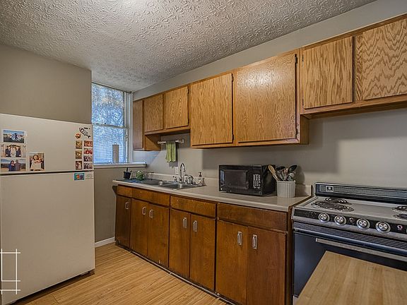 4th image of 790 Neil Ave #268
