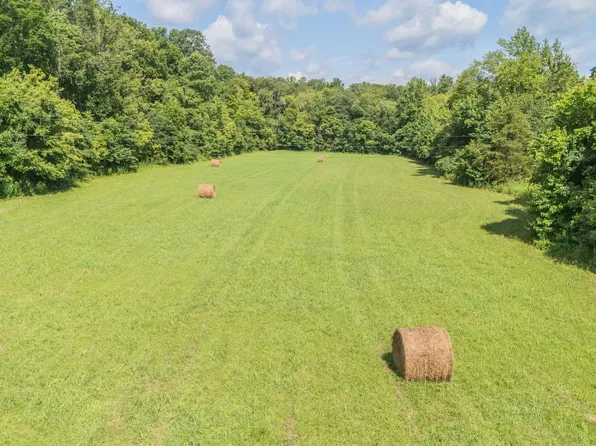 1949 Ugly Creek Rd, Duck River, TN 38454